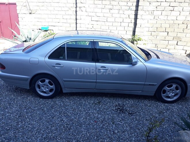 Mercedes E 220 1999, 324,000 km - 2.2 л - Bakı