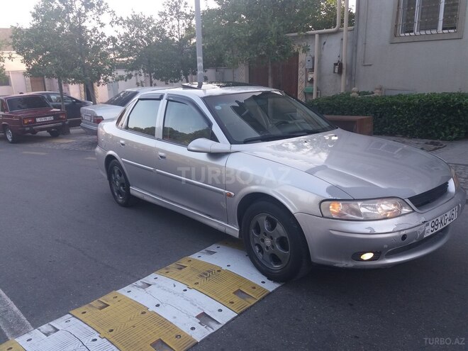 Opel Vectra 1999, 383,500 km - 2.0 l - Bakı