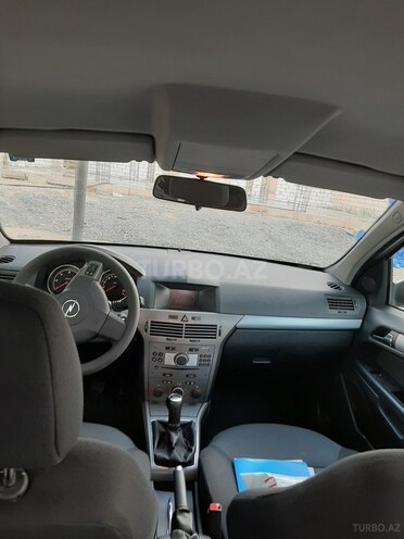 Opel Astra 2006, 183,264 km - 1.3 l - Bakı