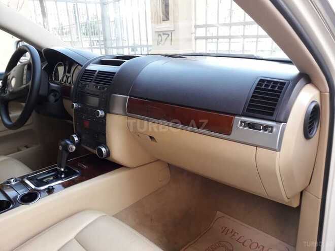 Volkswagen Touareg 2004, 242,590 km - 3.2 l - Sumqayıt