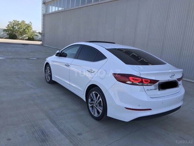 Hyundai Elantra 2018, 15,000 km - 2.0 л - Bakı