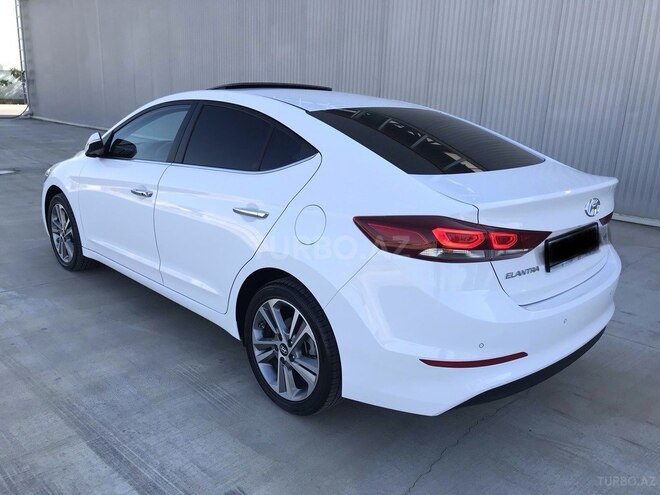Hyundai Elantra 2018, 15,000 km - 2.0 л - Bakı
