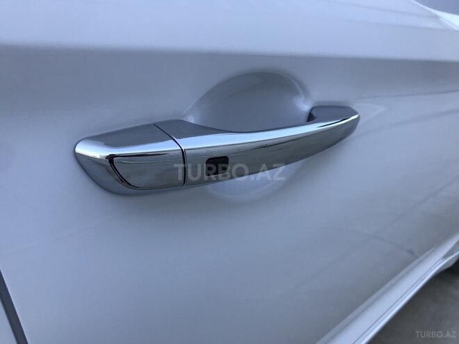 Hyundai Elantra 2018, 15,000 km - 2.0 л - Bakı