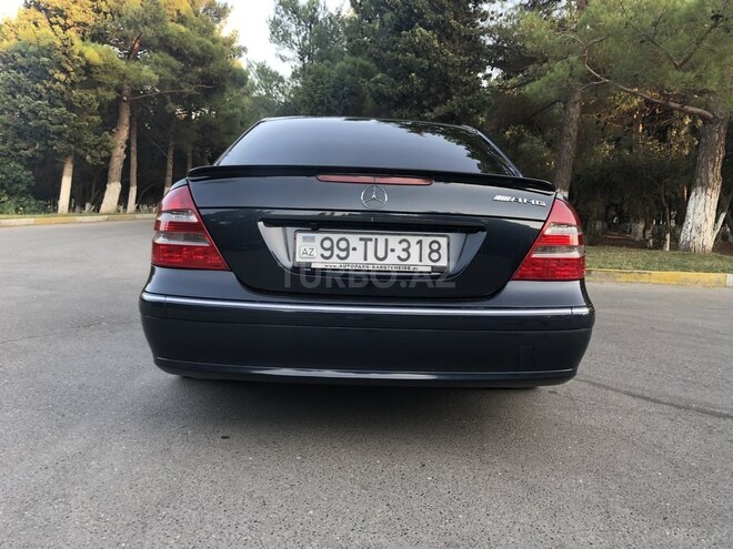 Mercedes E 260 2005, 251,000 km - 2.6 l - Bakı