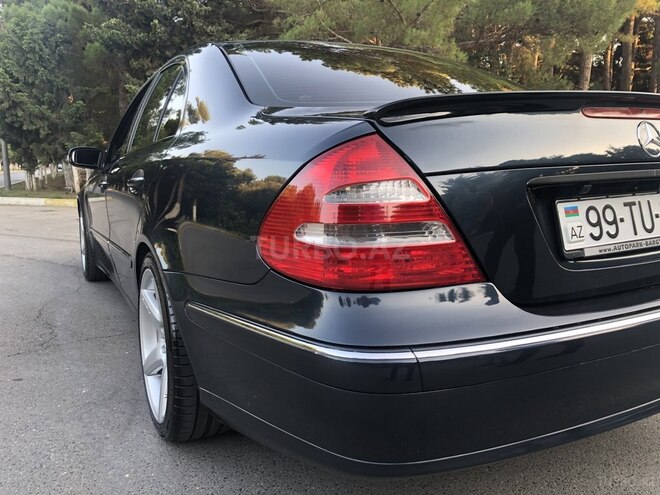 Mercedes E 260 2005, 251,000 km - 2.6 l - Bakı
