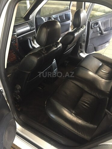 Opel Vectra 1996, 310,000 km - 2.5 l - Bakı