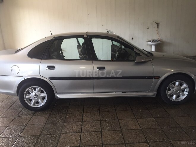 Opel Vectra 1996, 310,000 km - 2.5 l - Bakı