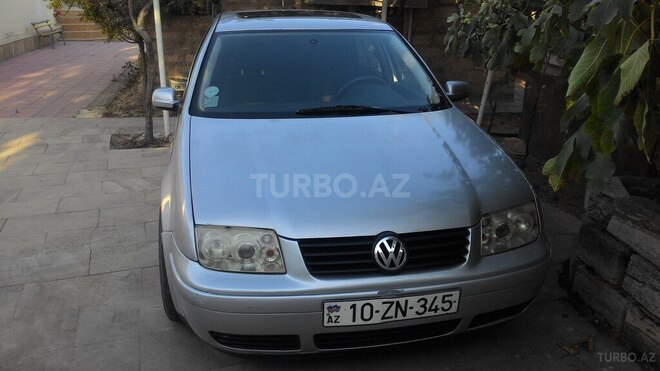 Volkswagen Bora 2000, 220,000 km - 2.5 l - Bakı