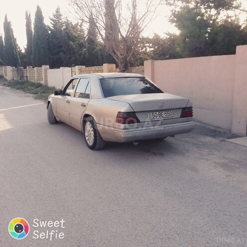 Mercedes E 230 1985, 25,600 km - 0.2 l - Bakı