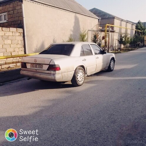 Mercedes E 230 1985, 25,600 km - 0.2 l - Bakı