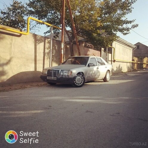 Mercedes E 230 1985, 25,600 km - 0.2 l - Bakı