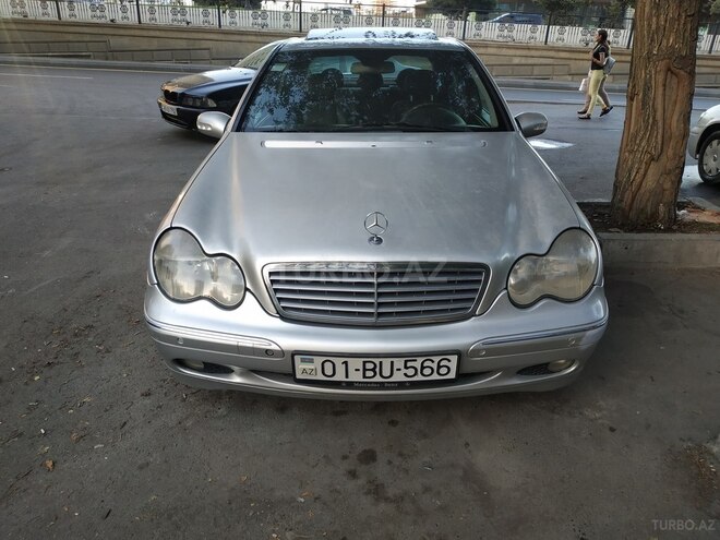 Mercedes C 240 2000, 260,000 km - 2.4 л - Bakı