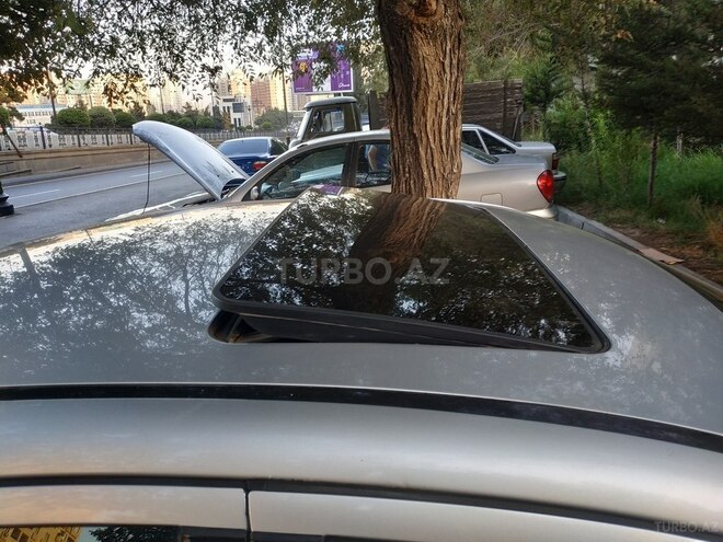 Mercedes C 240 2000, 260,000 km - 2.4 л - Bakı