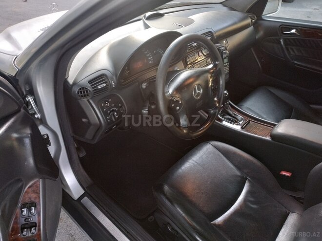 Mercedes C 240 2000, 260,000 km - 2.4 л - Bakı