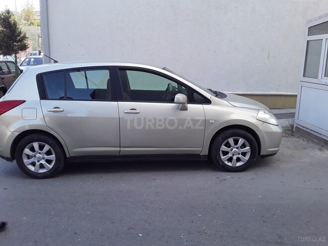 Nissan Tiida 2007, 175,000 km - 1.6 л - Bakı