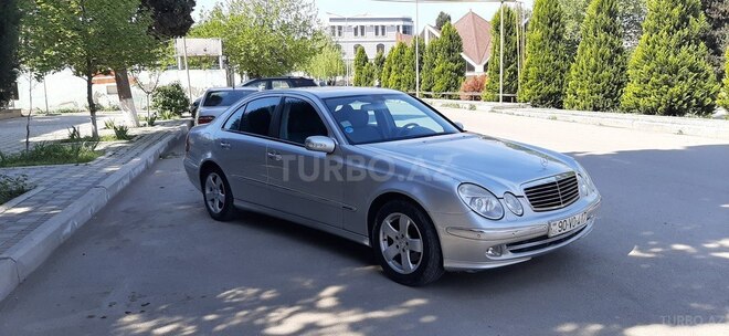 Mercedes E 270 2002, 265,000 km - 2.7 л - Bakı