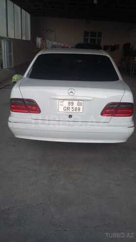 Mercedes E 320 2001, 186,000 km - 3.2 l - Bakı