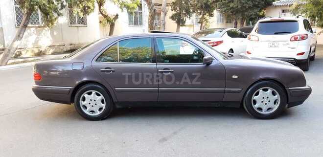 Mercedes E 230 1996, 312,446 km - 2.3 l - Bakı