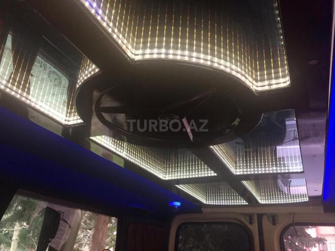 Mercedes Sprinter 212 2009, 225,000 km - 2.2 l - Bakı