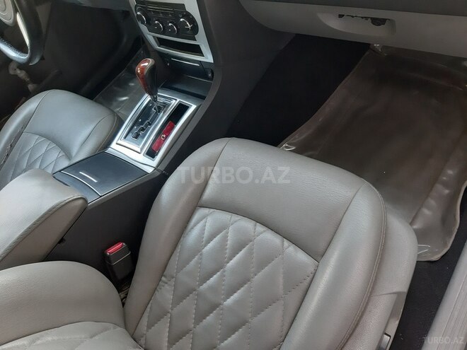 Chrysler 300C 2005, 135,000 km - 3.5 l - Mingəçevir