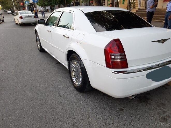 Chrysler 300C 2005, 135,000 km - 3.5 l - Mingəçevir