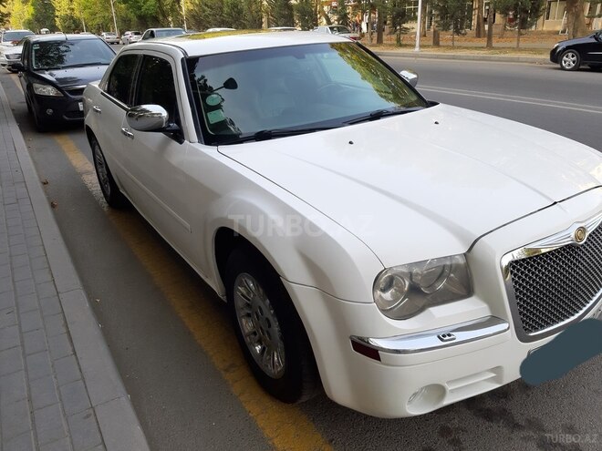 Chrysler 300C 2005, 135,000 km - 3.5 l - Mingəçevir