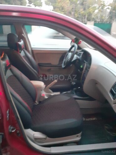 Hyundai Elantra 2002, 218,000 km - 2.0 l - Bakı