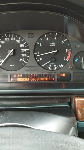 BMW 528 2000, 252,000 km - 2.8 l - Xırdalan