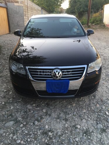 Volkswagen Passat 2008, 215,000 km - 2.0 л - Qusar