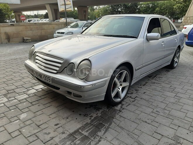 Mercedes E 240 2001, 316,000 km - 2.6 l - Bakı