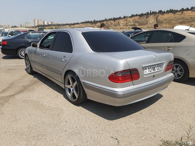 Mercedes E 240 2001, 316,000 km - 2.6 l - Bakı