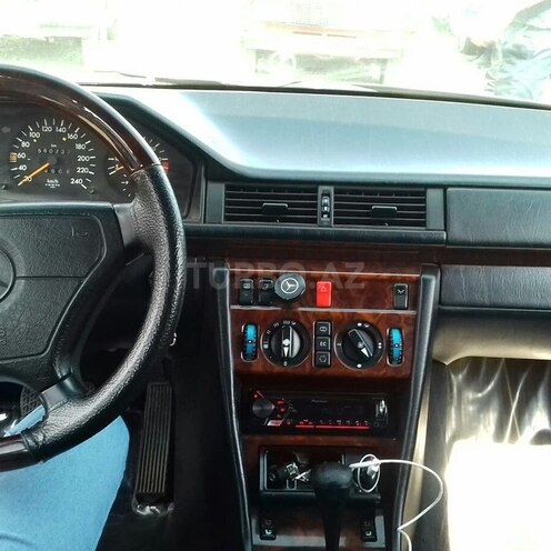 Mercedes E 200 1995, 537,672 km - 2.0 л - Şəmkir