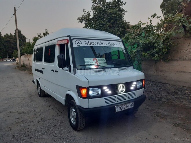 Mercedes 208 D 1992, 100,000 km - 2.3 l - Bərdə