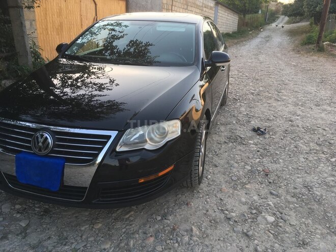 Volkswagen Passat 2008, 215,000 km - 2.0 л - Qusar