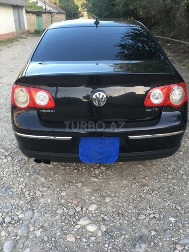 Volkswagen Passat 2008, 215,000 km - 2.0 л - Qusar