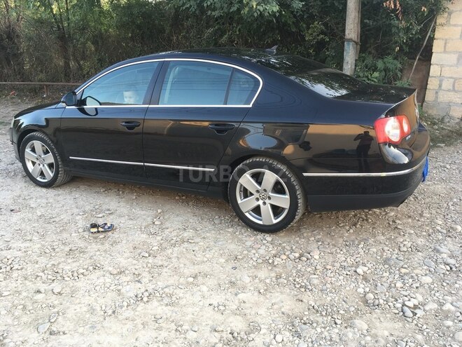 Volkswagen Passat 2008, 215,000 km - 2.0 л - Qusar