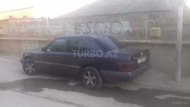 Mercedes E 250 1994, 450,000 km - 2.5 l - Bakı