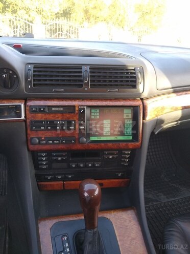 BMW 740 1999, 276,000 km - 4.4 l - Bakı
