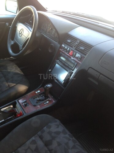 Mercedes C 180 1997, 404,000 km - 1.8 l - Sabirabad