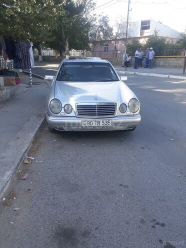 Mercedes E 230 1996, 28,800 km - 2.3 l - Bakı