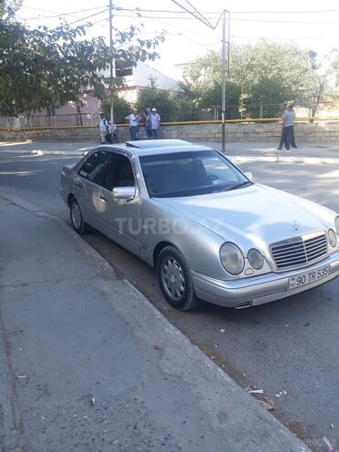 Mercedes E 230 1996, 28,800 km - 2.3 l - Bakı
