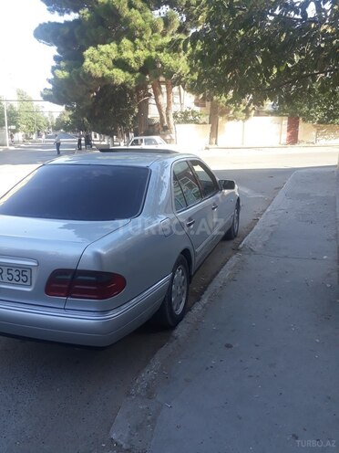 Mercedes E 230 1996, 28,800 km - 2.3 l - Bakı