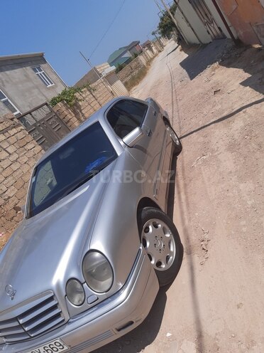 Mercedes E 230 1997, 258,000 km - 2.3 l - Bakı