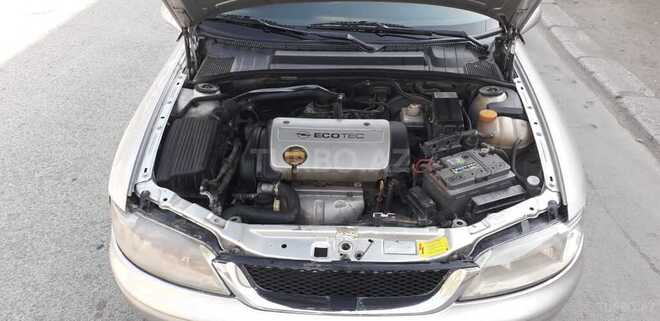 Opel Vectra 1999, 200,000 km - 1.6 l - Mingəçevir
