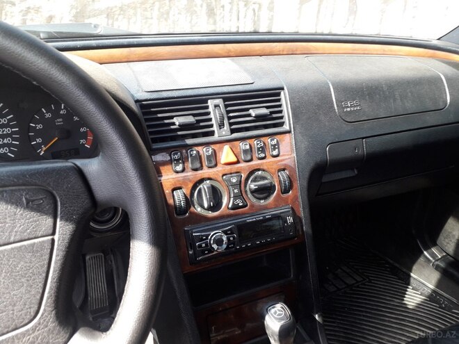 Mercedes C 280 1998, 270,000 km - 2.8 л - Gəncə
