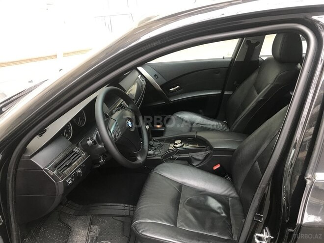 BMW 520 2005, 220,000 km - 2.2 l - Bakı