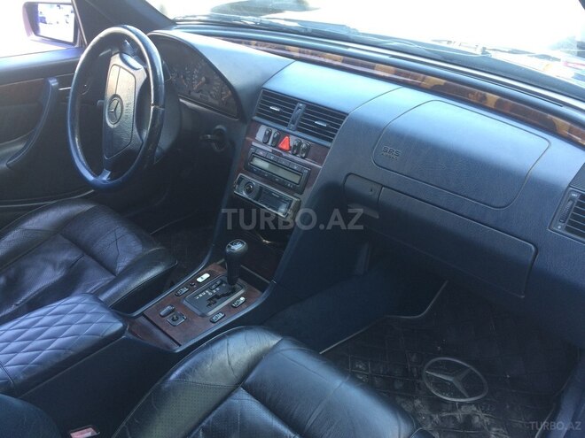 Mercedes C 240 1997, 393,000 km - 2.4 l - Bakı