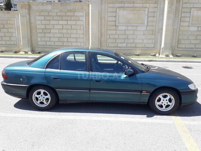 Opel Omega 1995, 275,050 km - 2.0 l - Bakı