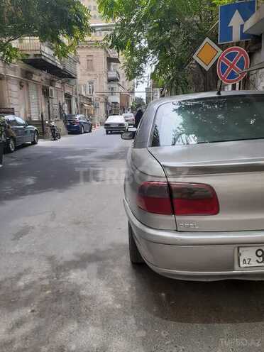 Opel Omega 1995, 200,000 km - 2.0 l - Sumqayıt