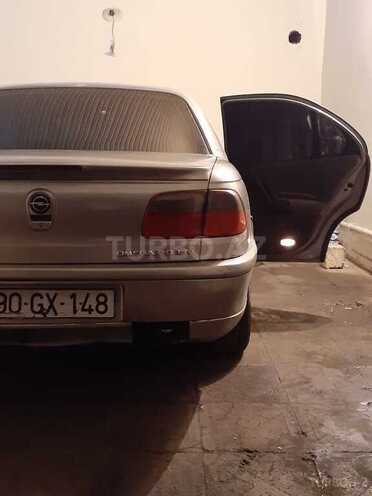 Opel Omega 1995, 200,000 km - 2.0 l - Sumqayıt